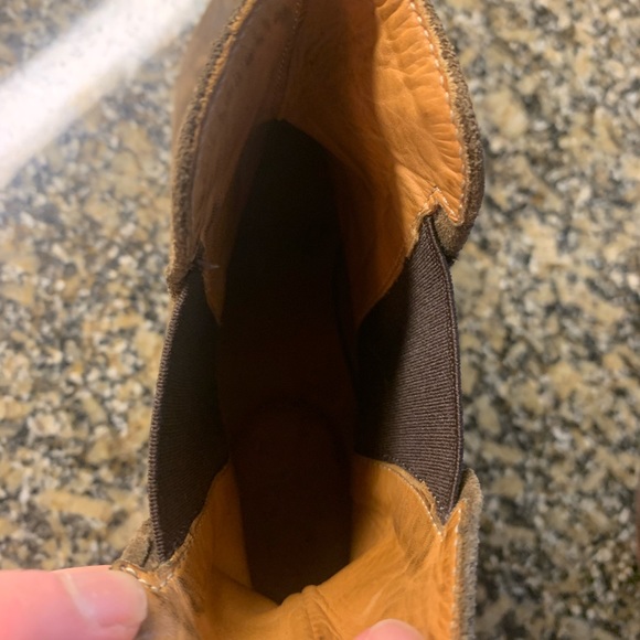 Gidgio brown suede Chelsea bootie - Picture 3 of 6